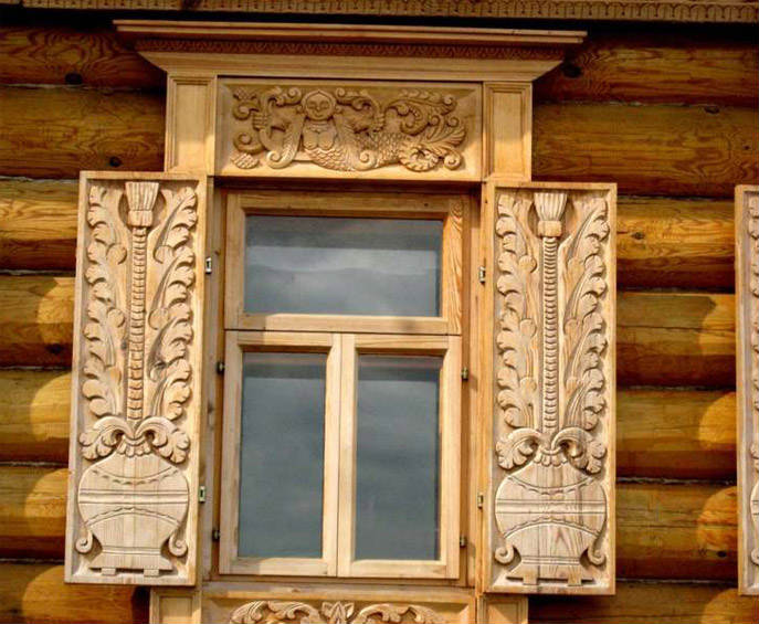 Резные деревянные ставни и наличники Резные деревянные ставни и наличники